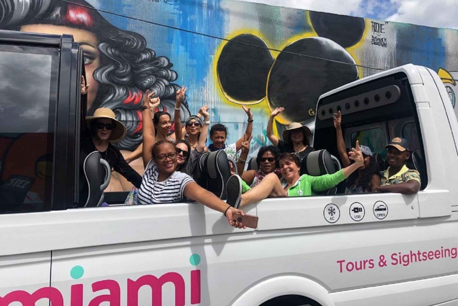 Miami Sightseeing Tour in a Convertible Bus (French)