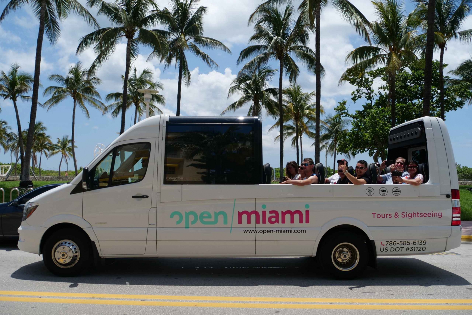 Miami Sightseeing Tour in a Convertible Bus (French)