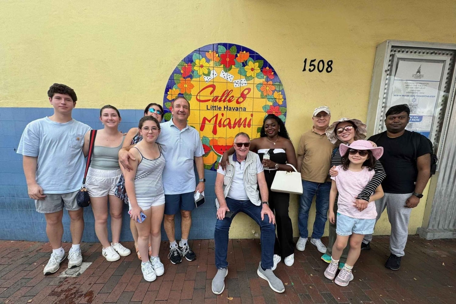 Miami Skyline Millionaire Cruise & Bus Tour 5 stops & Coffee