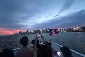 Miami: Crociera con vista sullo skyline delle case dei milionari