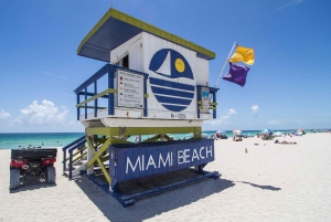 Miami: South Beach Chair and Sun Umbrella Rental