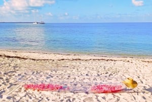 Miami/South Beach: Fotoshooting im transparenten Kajak mit Drohne