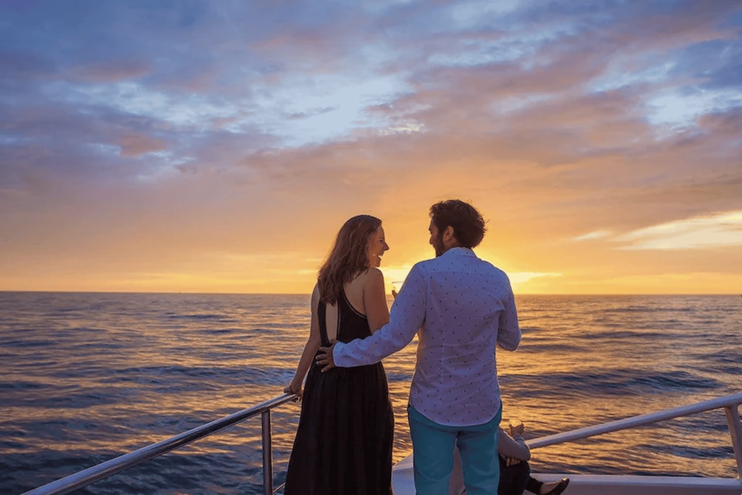 Miami: Crucero al atardecer con Celebrity Homes y barra libre