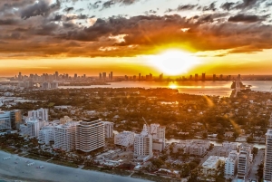 Miami Sunset: Private Luxury Airplane Tour