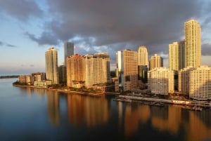 Miami Sunset: Private Luxury Airplane Tour