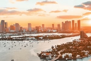 Miami Sunset: Private Luxury Airplane Tour