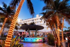 Miami: Fiesta definitiva en barco, autobús de fiesta y entrada a discoteca