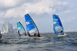 Miami: Windsurfen am Hobie Beach
