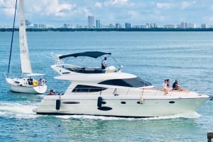 Miami: Yacht- og båtutleie med kaptein