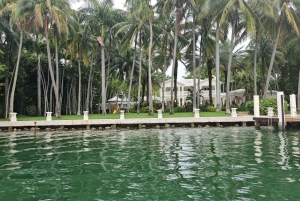 El Único Recorrido Privado en Barco de Miami: Descubre y Disfruta a tu Manera