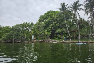 El Único Recorrido Privado en Barco de Miami: Descubre y Disfruta a tu Manera