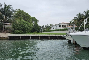 El Único Recorrido Privado en Barco de Miami: Descubre y Disfruta a tu Manera