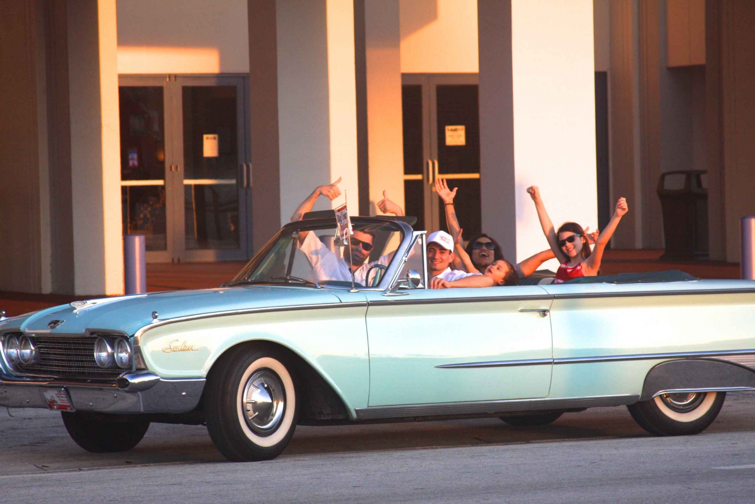 Ocean Drive Private Tour by Legendary Vintage Convertible