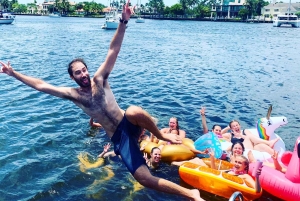 Barco Pontón Privado con Capitán, Privado hasta 12ppl