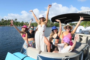 Barco Pontón Privado con Capitán, Privado hasta 12ppl