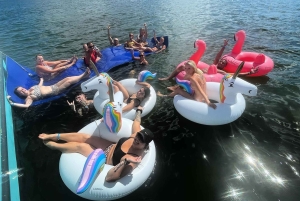 Barco Pontón Privado con Capitán, Privado hasta 12ppl