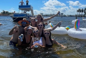 Barco Pontón Privado con Capitán, Privado hasta 12ppl