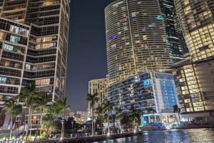 Crucero privado nocturno y al atardecer en Miami con vistas al skyline