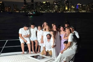 Privat yacht cruise, Biscayne Bay, Miami Beach. 52Ft