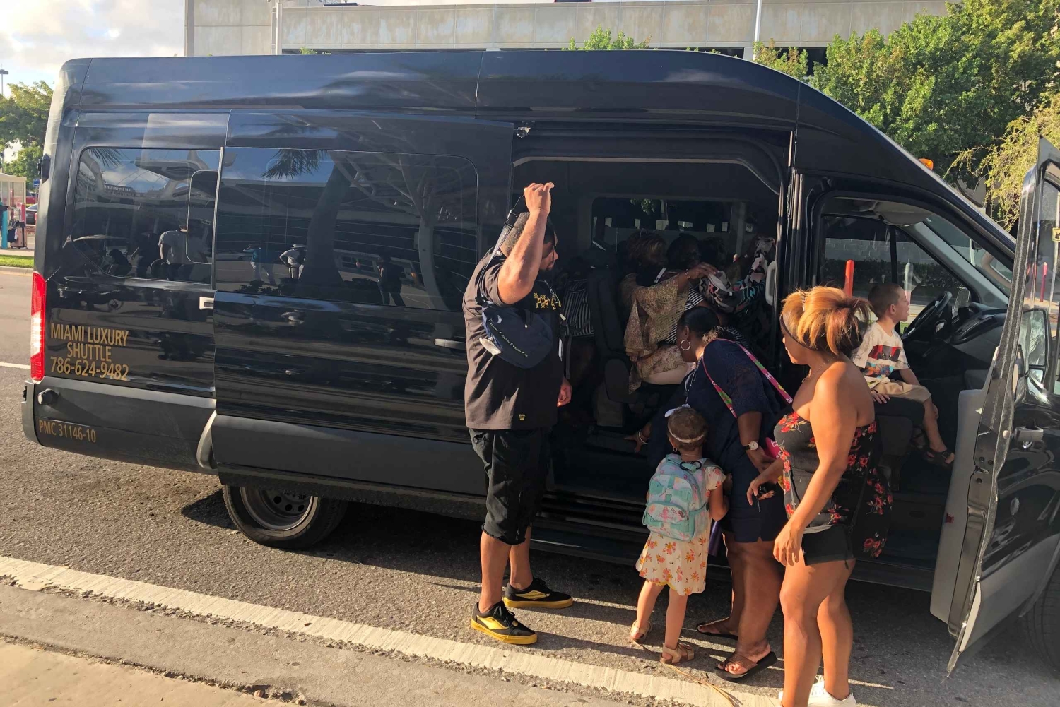 Shuttle Miami Haven naar Ft. Lauderdale Luchthaven Van14pax