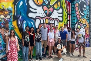 Visita guiada a pie por el barrio y el arte callejero de Wynwood Walls