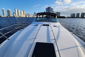 Yachttörn Biscayne Bay, Miami Beach und Sandbar. 40Ft