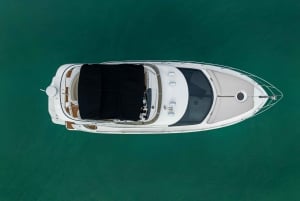 Croisière en yacht autour de la baie de Miami pendant 2 heures.