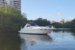 Yachtcruise i Biscayne Bay, Miami Beach og Sand Bar. 40 fot