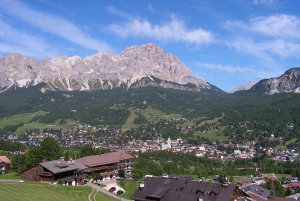 7-Days Alpine Adventure: Venice, Dolomites & Alps Escapade