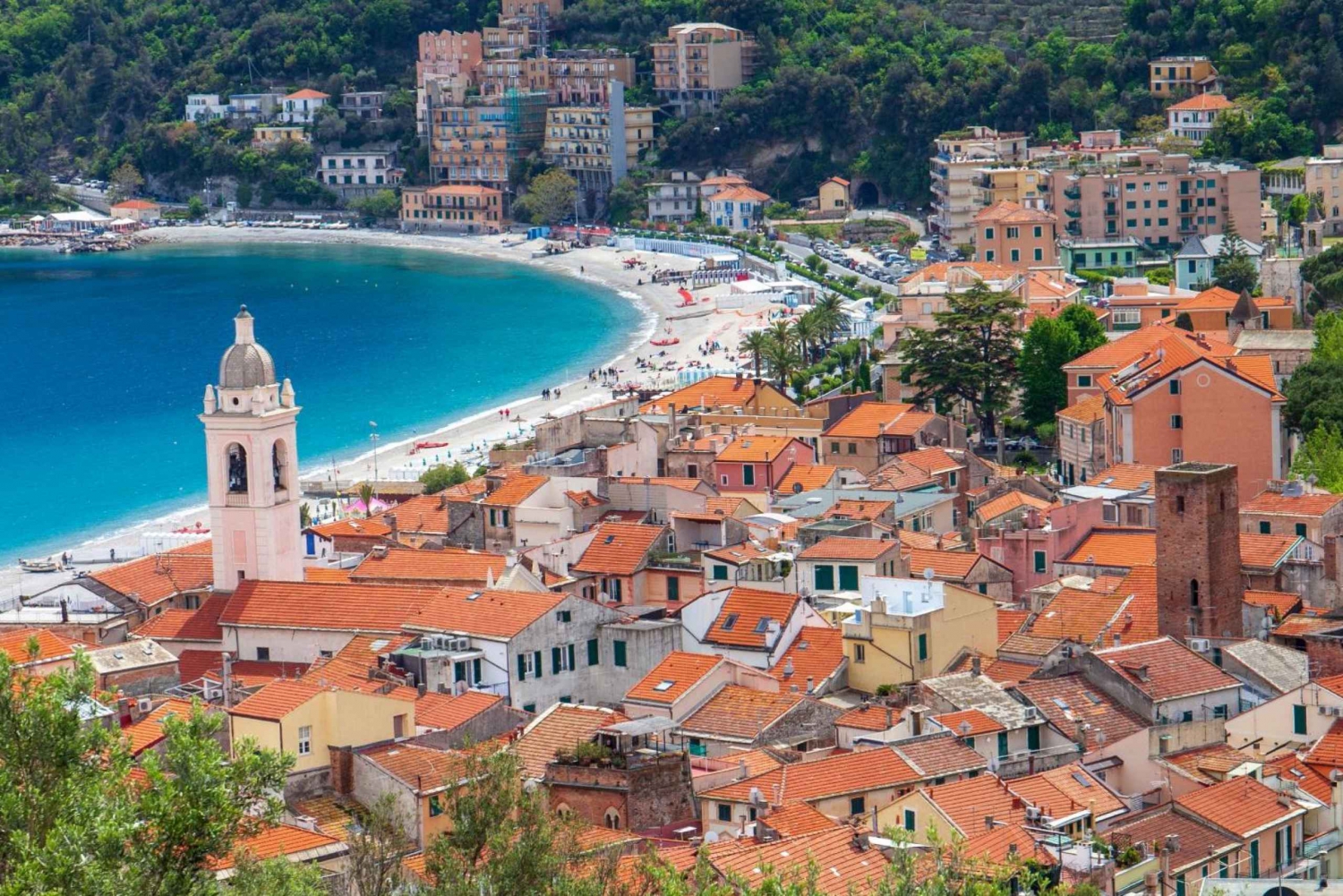 Beach day in Liguria - Experience the Italian summer!