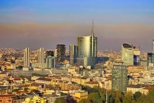 Visita guiada à Torre Branca e ao Castelo Sforza