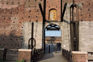 Da Milano: Castello Sforzesco e Pietà Rondanini di Michelangelo