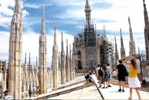 Elevated Ecstasy: Duomo Discovery & Rooftop Marvels!