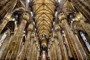 高所からの絶景 - ドゥオーモの探索と屋上の驚異をご堪能ください