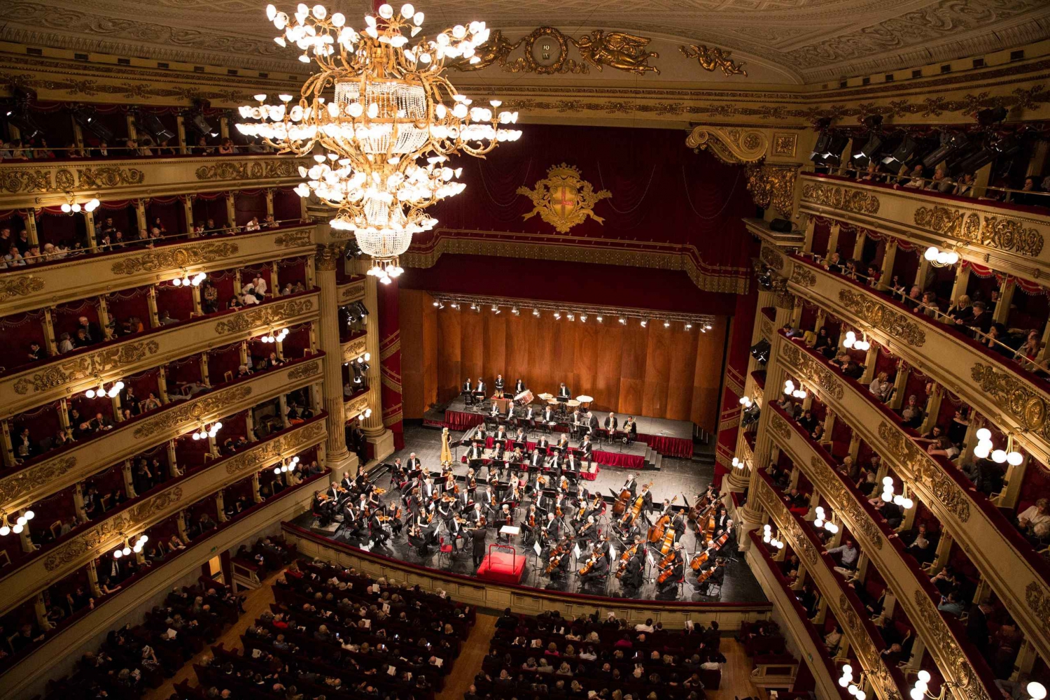 Explore La Scala Theatre