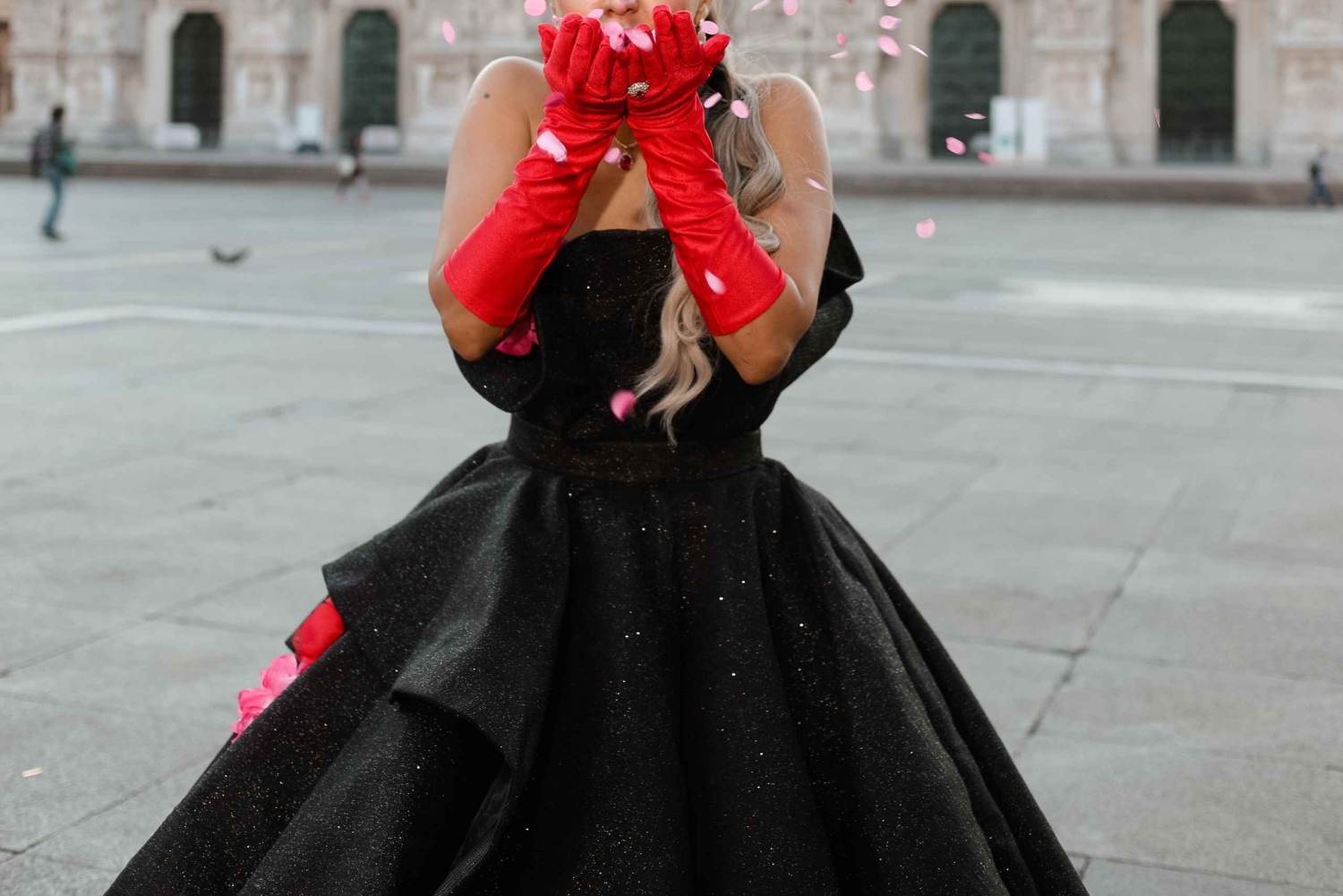 Märchenkleid im Herzen von Mailand (Fotograf separat)
