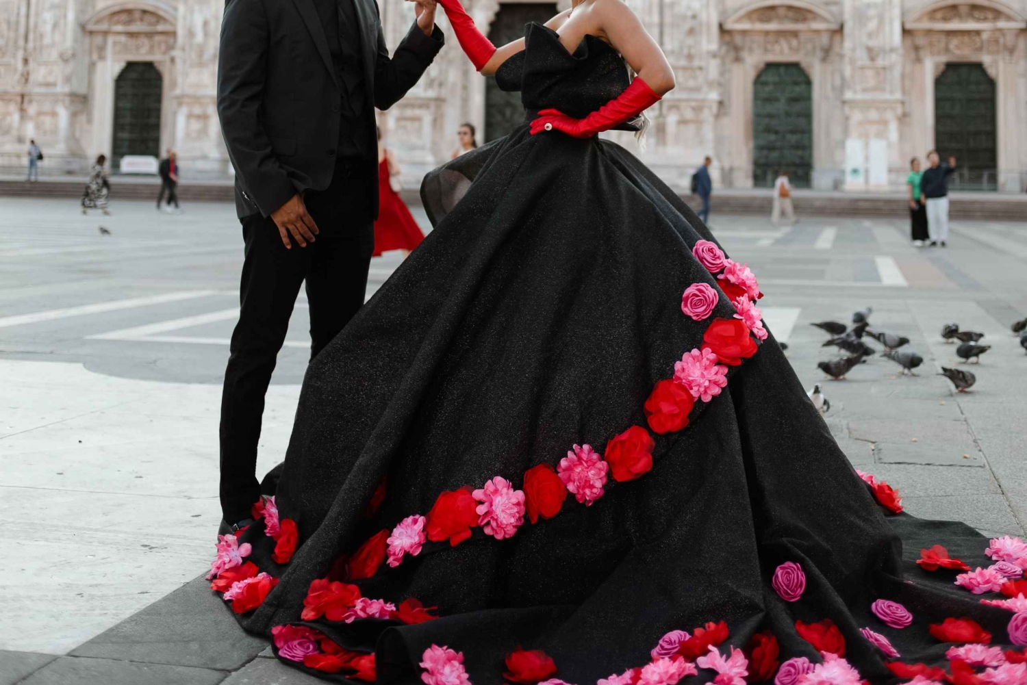 Märchenkleid im Herzen von Mailand (Fotograf separat)