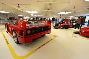 Ferrari Museum: Privat guidad tur från Milano.