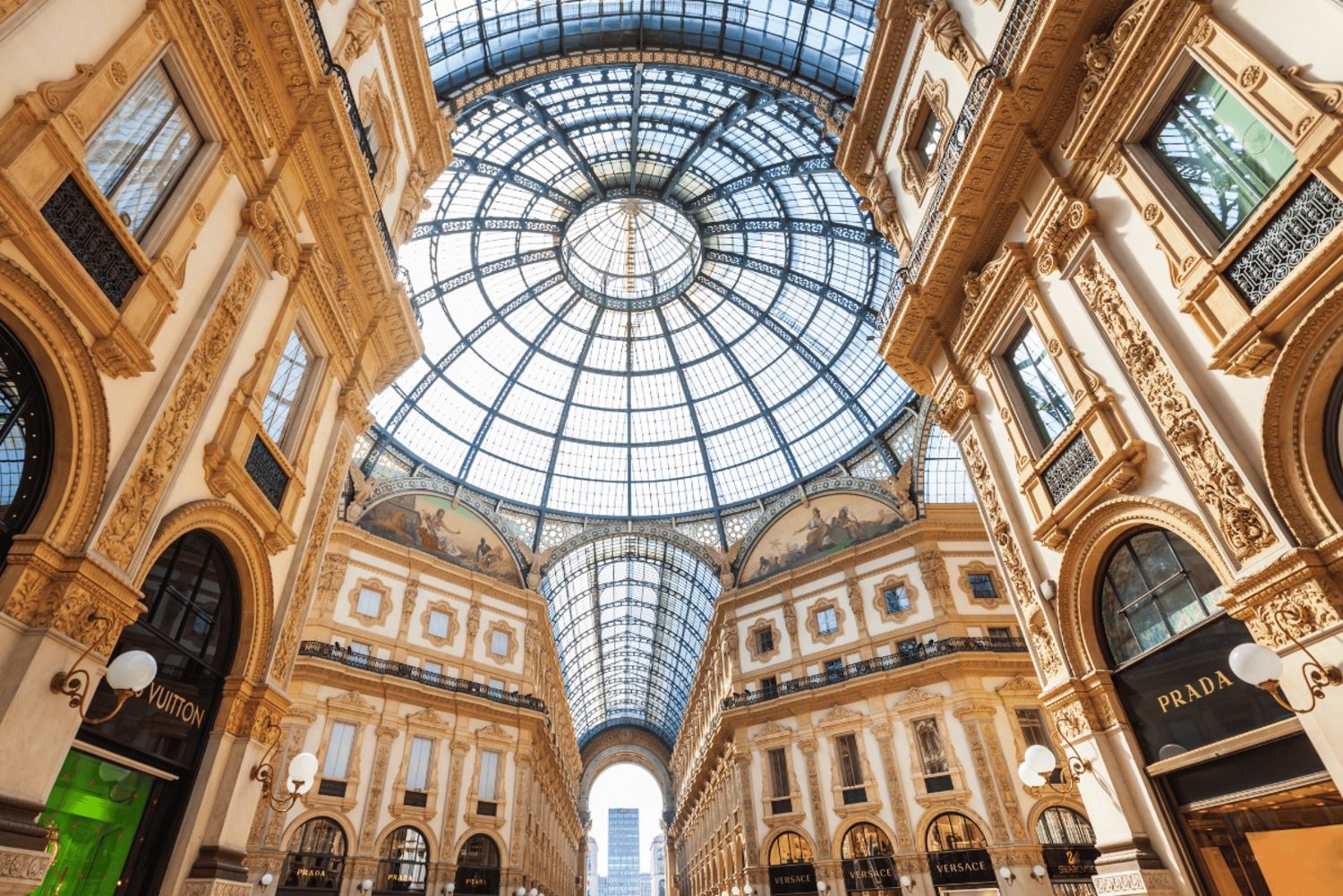 Første gang i Milano Tur til ikoniske steder med Paola!