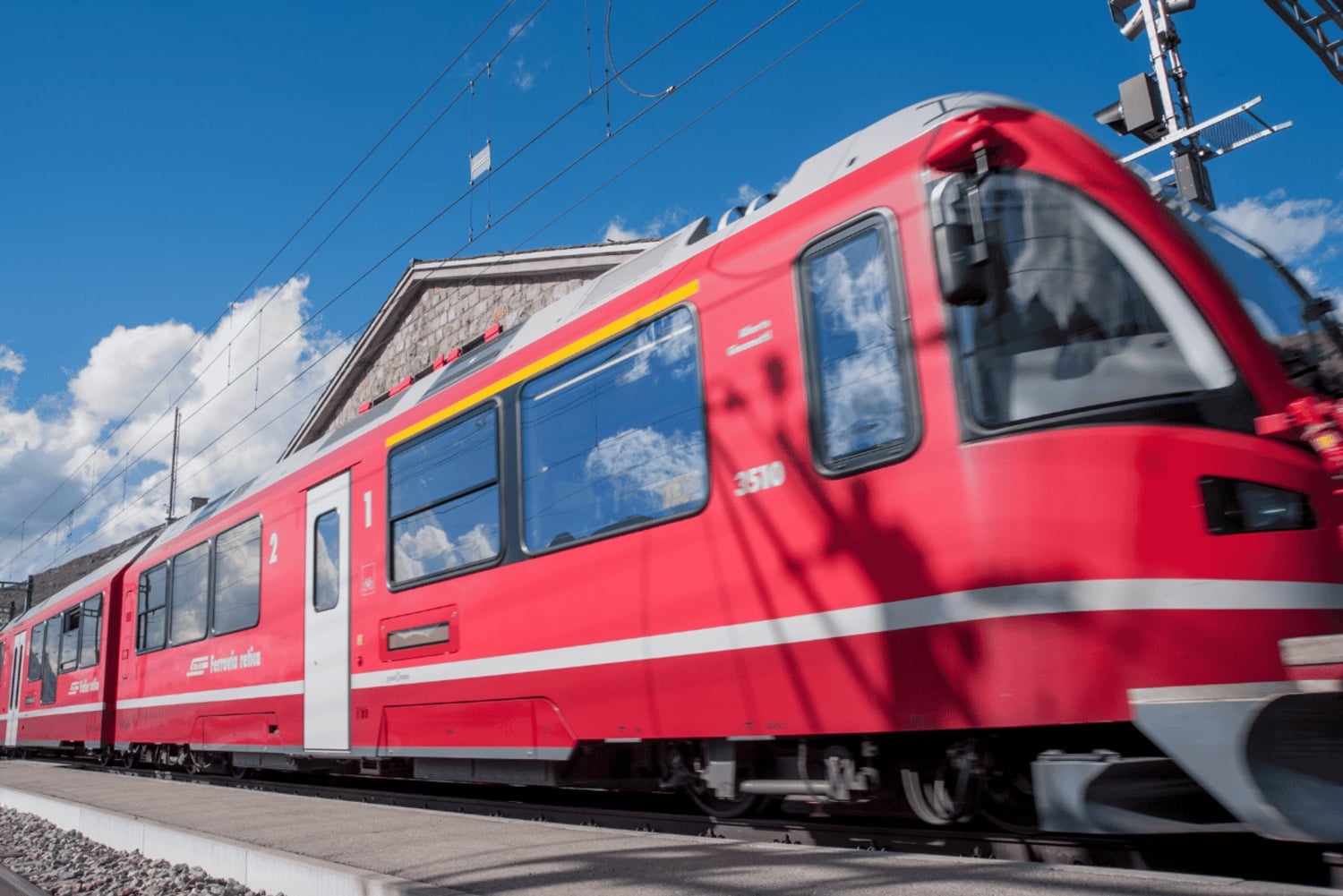Von Bergamo aus: Ticket nach St. Moritz mit dem Bernina Red Train