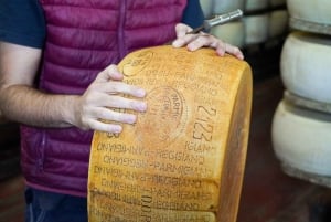 Från Bologna/Milano/Florens till Parma i 1:a klass: Parmigiano och Prosciutto DOP