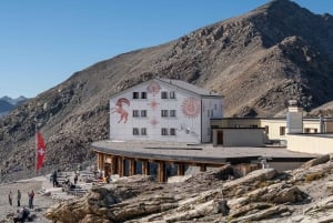 From Milan: Bernina Red Train & Lunch with Mountain Views