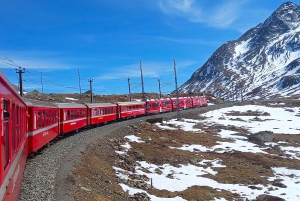 Desde Milán: Tren Bernina, Alpes suizos y excursión de un día a St. Moritz