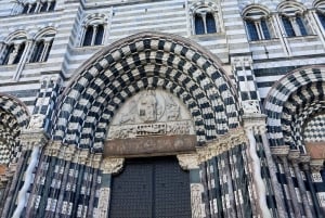 From Milan: Best of Genoa with Private Cruise to Portofino