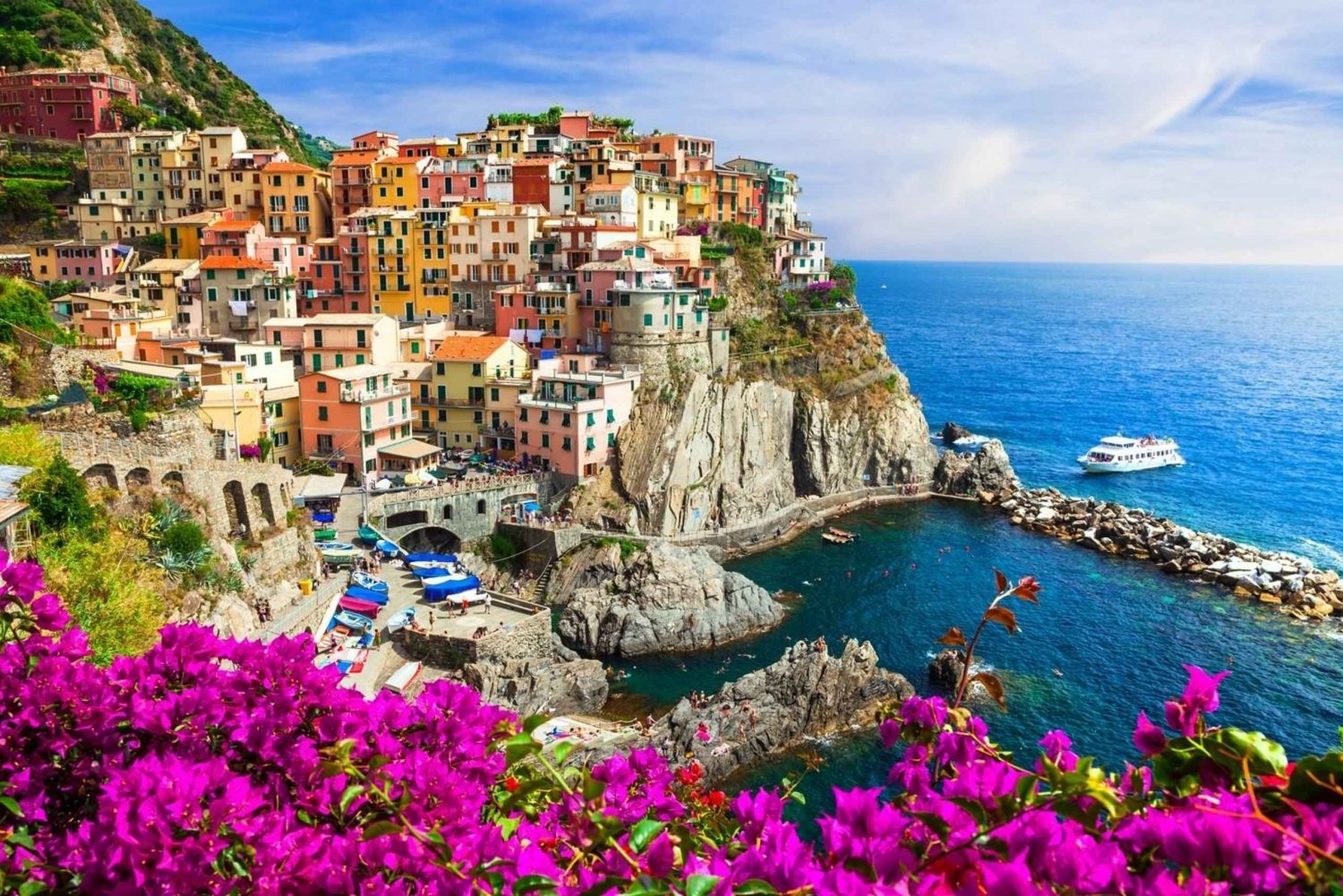 From Milan: Cinque Terre Day Trip with Boat Tour