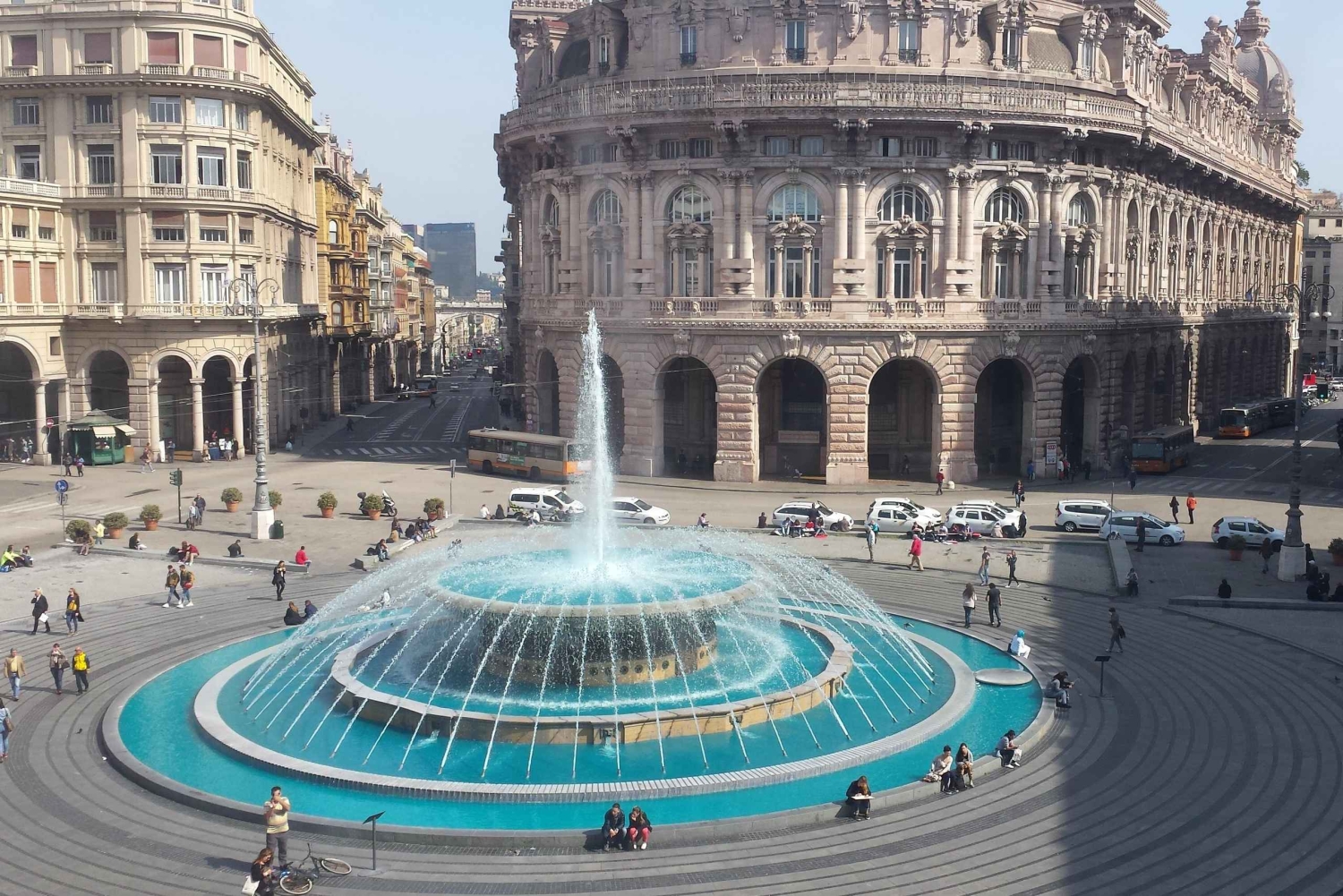 Från Milano: Dagsutflykt till Genua med privat båtresa till Portofino