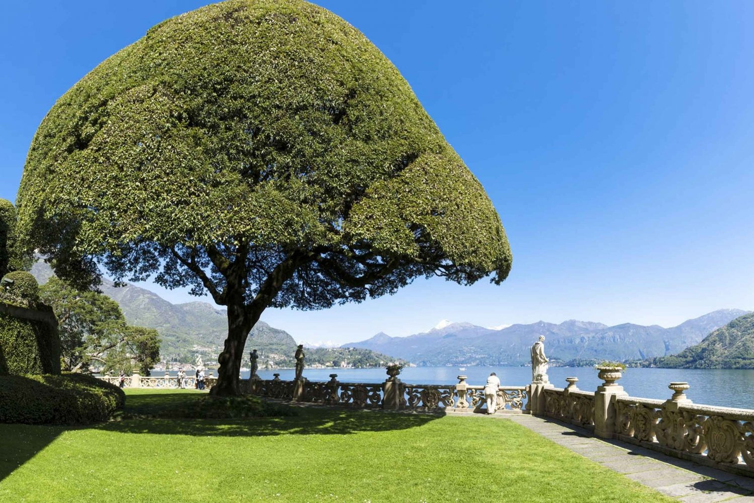 From Milan: Lake Como Private Day Trip