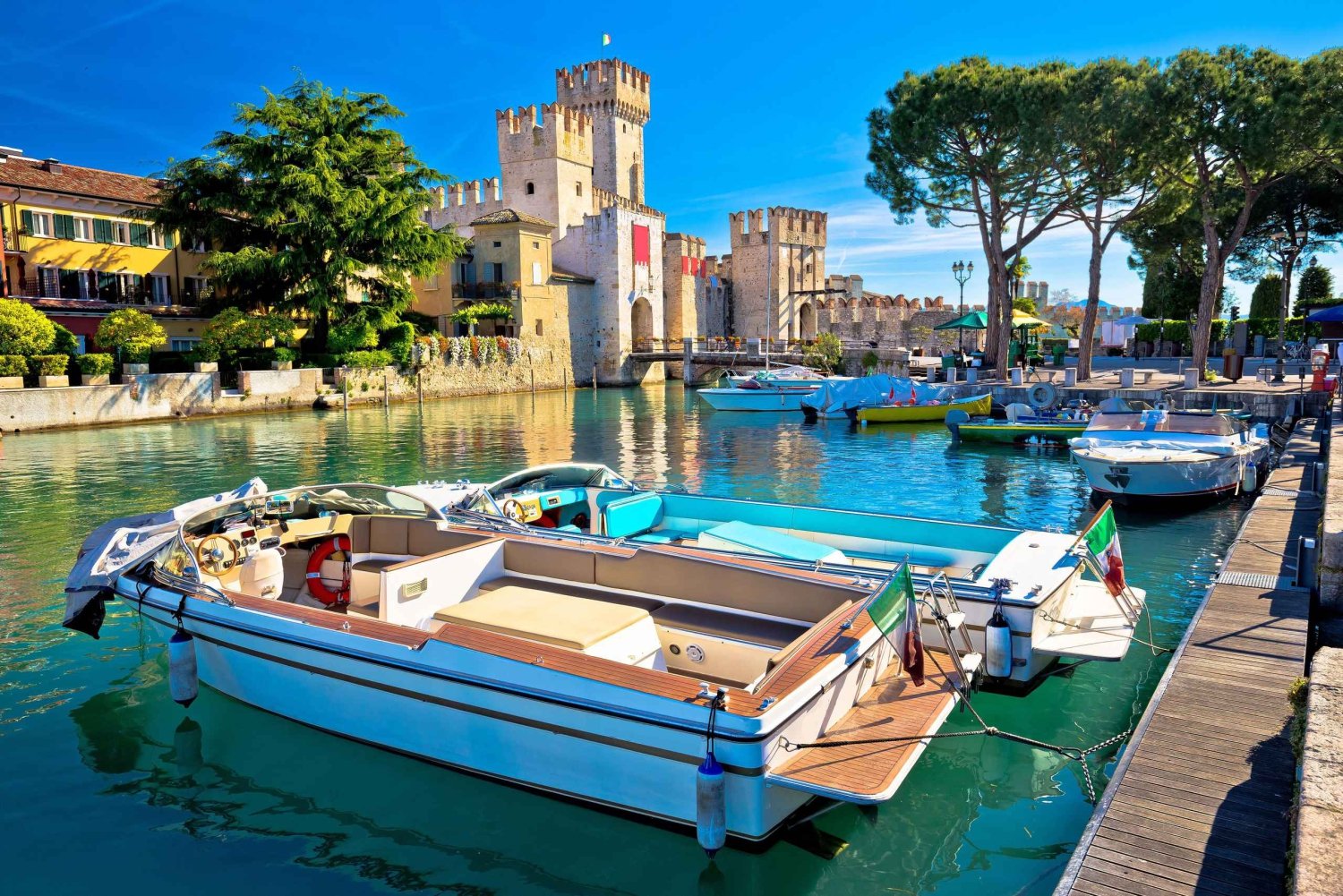 Milanosta: Milano: Verona, Sirmione, Gardajärvi.