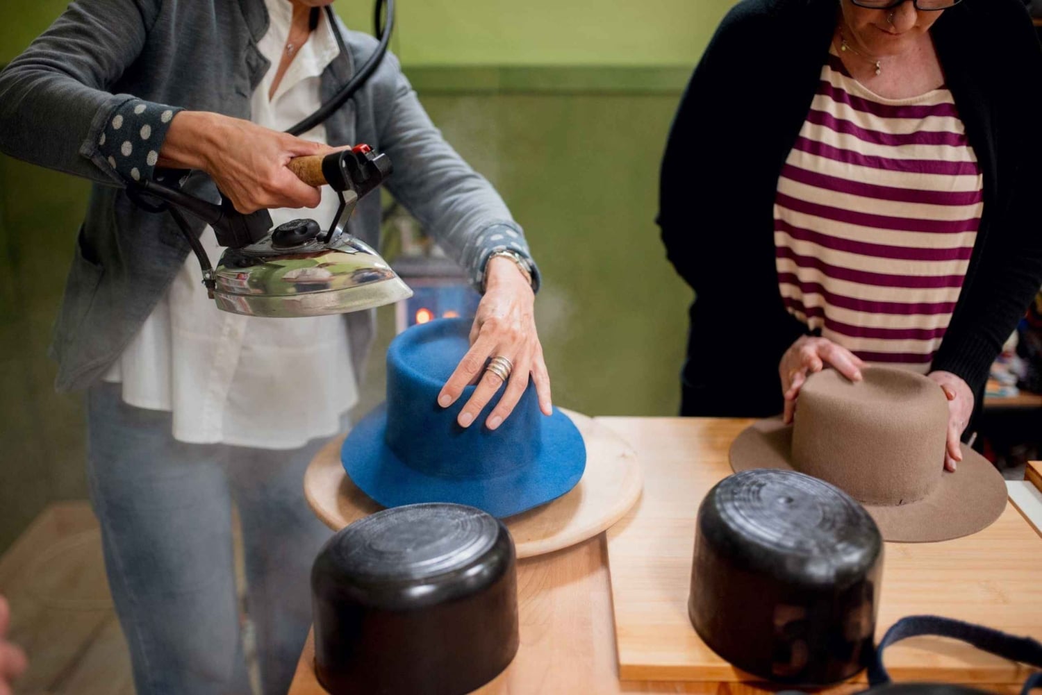 Italian Experience: Crea il tuo cappello Fedora a Milano