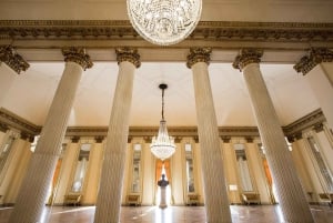 La Scala's Grand History & Architecture: A Guided Tour